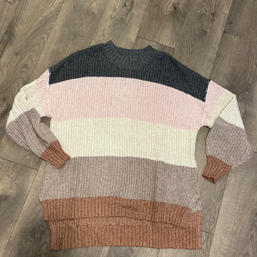 American Eagle oversized sweater-BOGO entire closet!